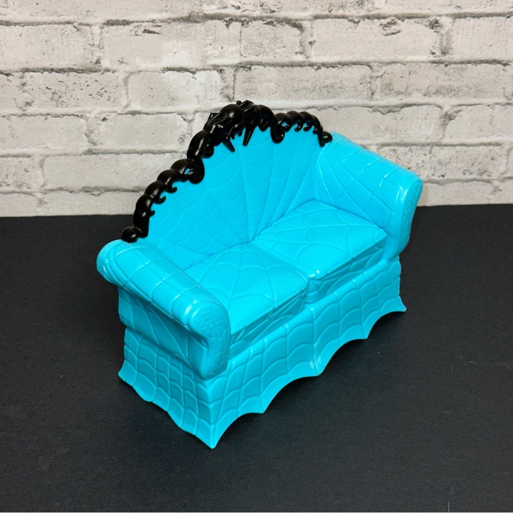 Monster High Blue Couch Sofa Black Gothic Furniture From Coffin Bean Playset